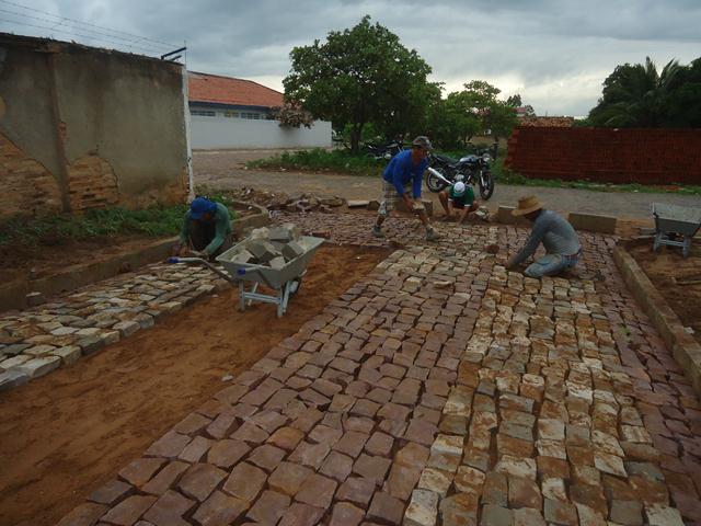 Prefeitura Começou o Calçamento de Ruas em Ipiranga - Imagem 10