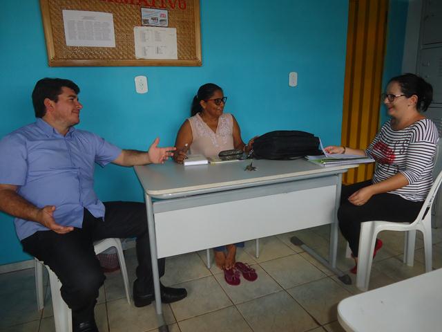 Vice-Prefeito Elvis Ramos visitou a Escola Municipal Liberato Vieira - Imagem 1