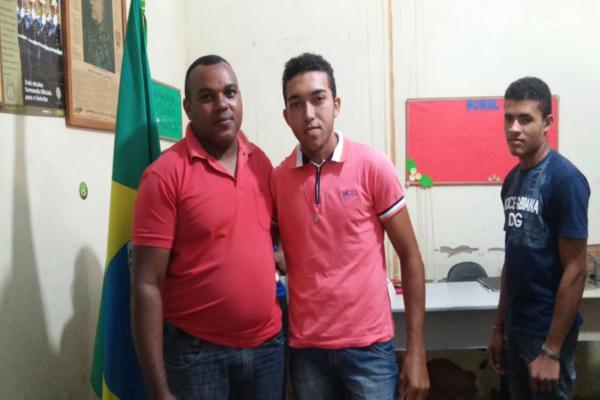 Cerimônia de Entrega de CDI (certificados de dispensa de incorporação). - Imagem 2