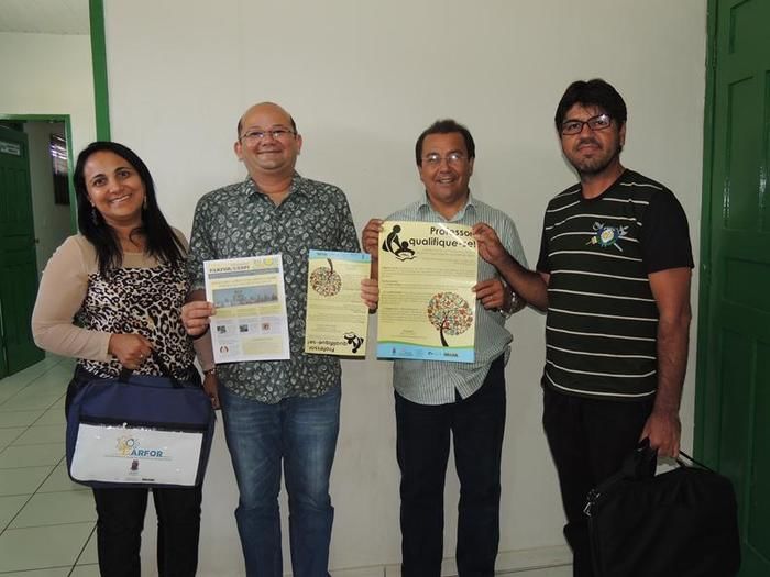 Prefeito Jonas Moura firma parceria com a UESPI visando a formação e qualificação de professores do município. - Imagem 3