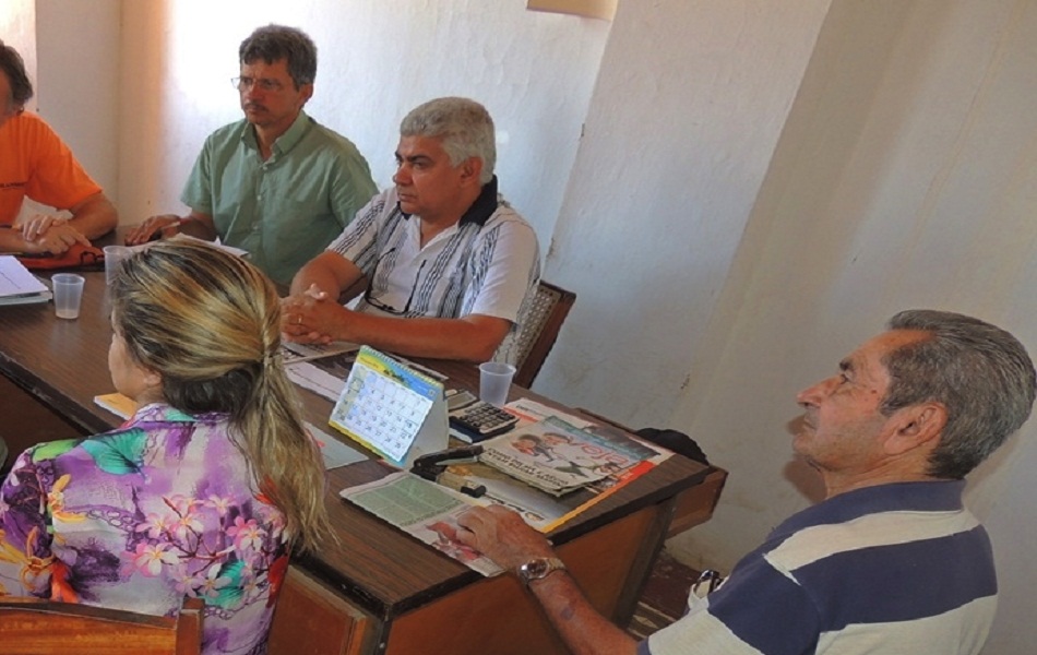 Secretário anuncia distribuição de sementes para agricultores