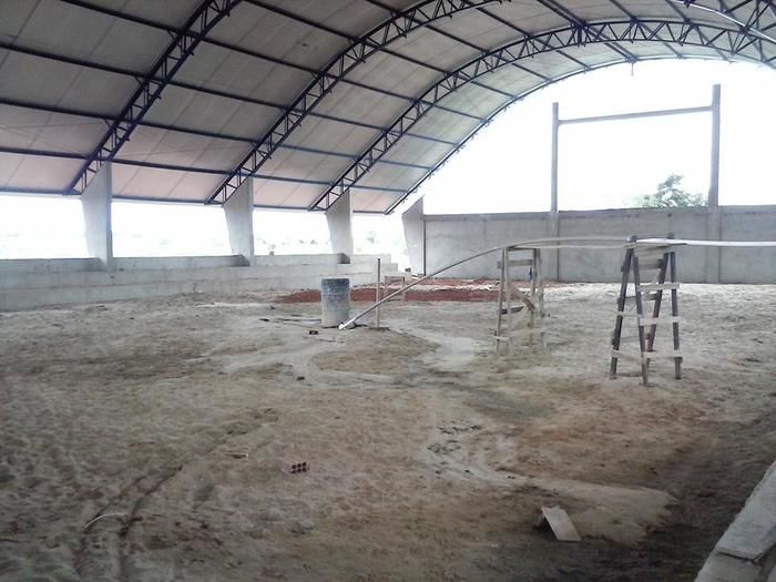 Adiantada a construção da quadra poliesportiva coberta na Unidade Escolar Odete Ferreira Nunes. - Imagem 5