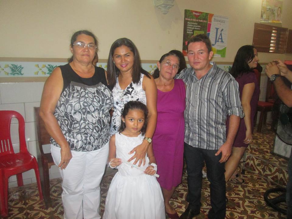 Igreja de São Francisco Realiza Batizados e Casamentos