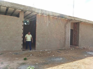 Prefeito Seu Dua visita obras que estão em construção no município - Imagem 1