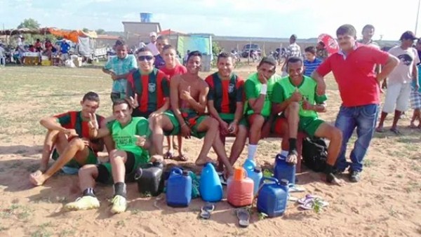 Jogos do final de semana com muitos gols no campeonato municipal de futebol de Santo Inácio - Imagem 7