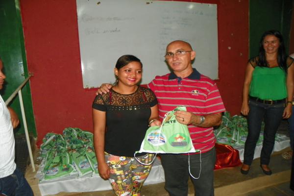 Assistência Social de Amarante entrega kit aos adolescentes do serviço de convivência e fortalecimento de vínculos - Imagem 17