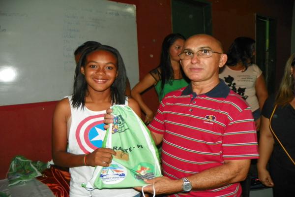 Assistência Social de Amarante entrega kit aos adolescentes do serviço de convivência e fortalecimento de vínculos - Imagem 26