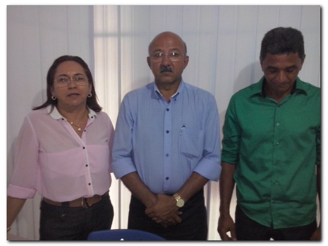 Dr. Moura Empossa Antônio Salustiano Batista Filho para exercer o Cargo em Comissão de Secretário de Serviços Públicos e Urbanismo. - Imagem 12