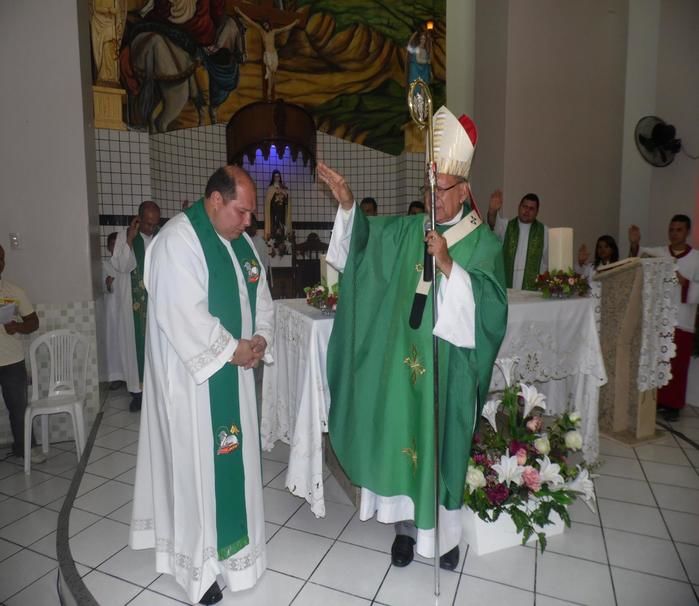 Pe. Miguel Junior toma posse como novo padre de Elesbão Veloso  - Imagem 14
