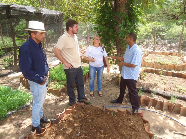 Dr. Zé Maria e Vereadores visitaram Obras no Brejo da Fortaleza - Imagem 26