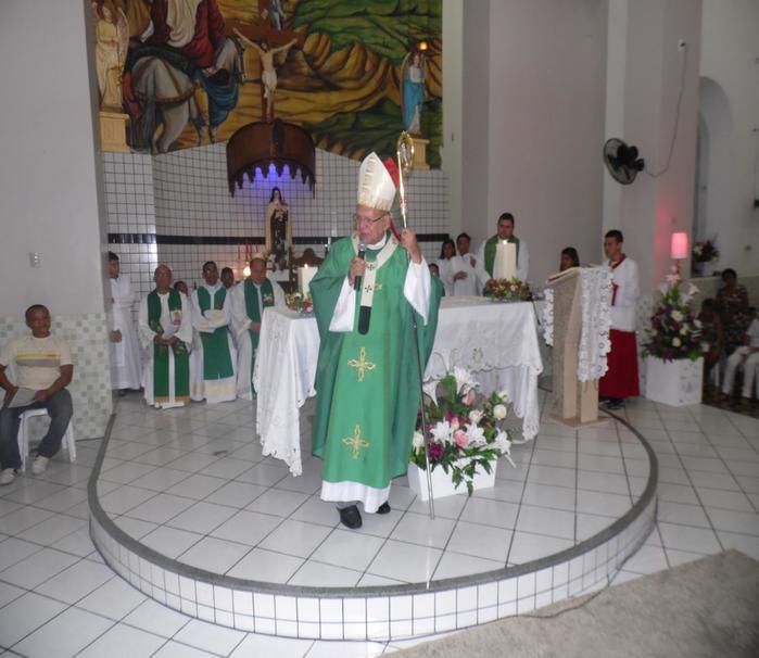 Pe. Miguel Junior toma posse como novo padre de Elesbão Veloso  - Imagem 10