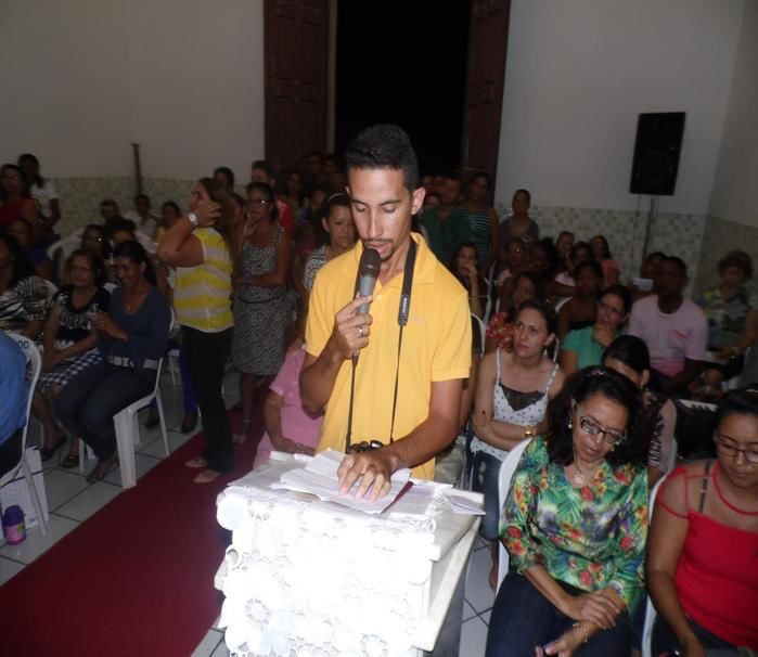 Pe. Miguel Junior toma posse como novo padre de Elesbão Veloso  - Imagem 38