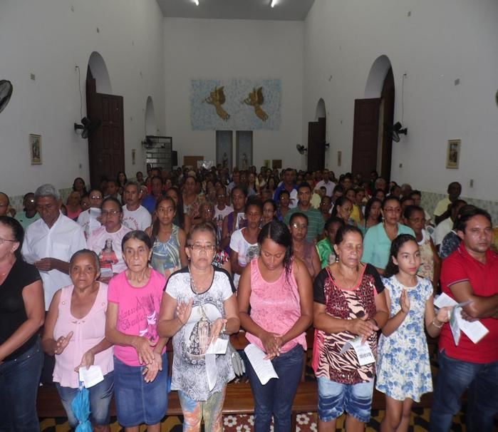 Pe. Miguel Junior toma posse como novo padre de Elesbão Veloso  - Imagem 2