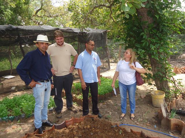 Dr. Zé Maria e Vereadores visitaram Obras no Brejo da Fortaleza - Imagem 25