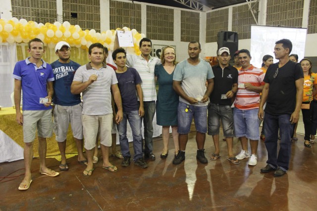 Alunos de Miguel Alves recebem certificados do Pronatec - Imagem 22