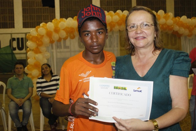 Alunos de Miguel Alves recebem certificados do Pronatec - Imagem 15