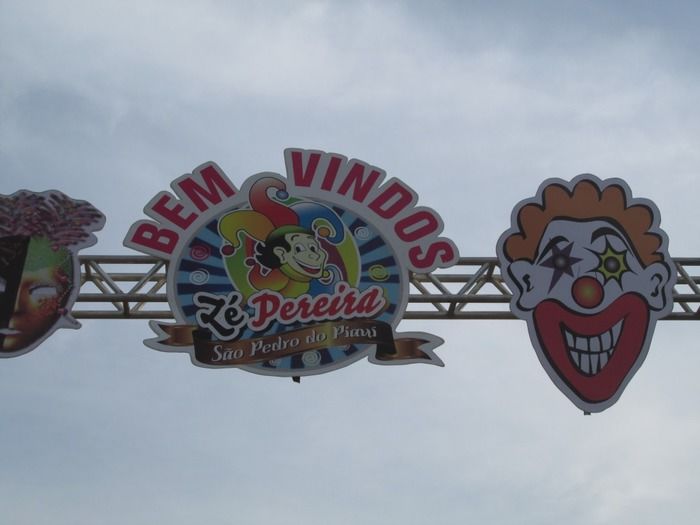 Zé Pereira 2015 em São Pedro do Piaui Foi Show de Animação com a Banda Selva Branca da Bahia - Imagem 5