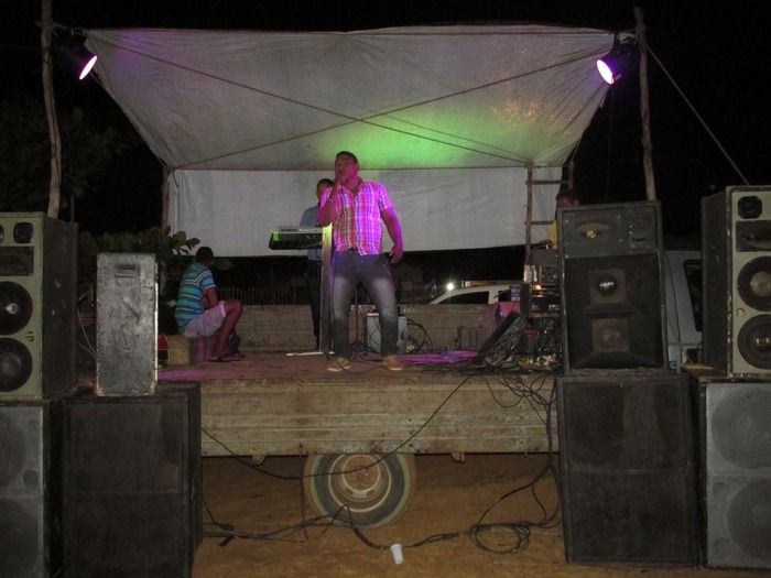 Prefeito Walter Alencar participa da primeira Noite de Festejos e sorteia cinco grade de cerveja em cada Barraca no Residencial Novo Horizonte  - Imagem 13