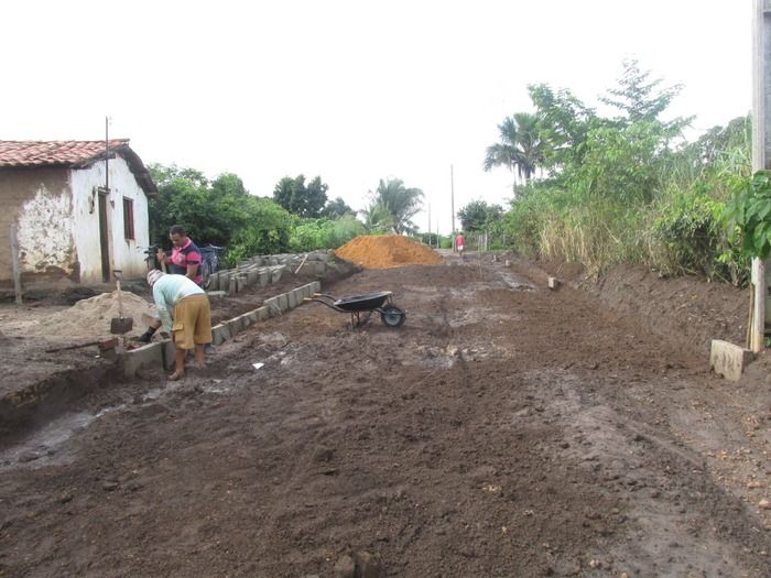 Rua Manoel Leite Falcão no Bairro Baixa ganha 120 metros de Meio-Fio - Imagem 1