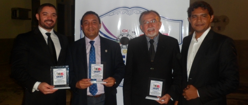 Prefeito Lukano Sá recebe homenagem durante evento na Uespi de Oeiras