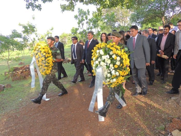 Prefeita Neuma Café é homenageada com medalha durante comemoração dos 192 anos da Batalha do Jenipapo - Imagem 7