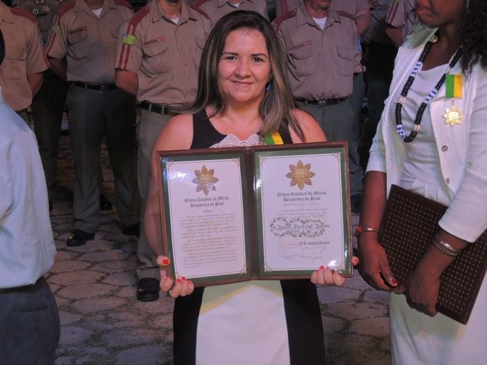 Prefeita Neuma Café é homenageada com medalha durante comemoração dos 192 anos da Batalha do Jenipapo - Imagem 61