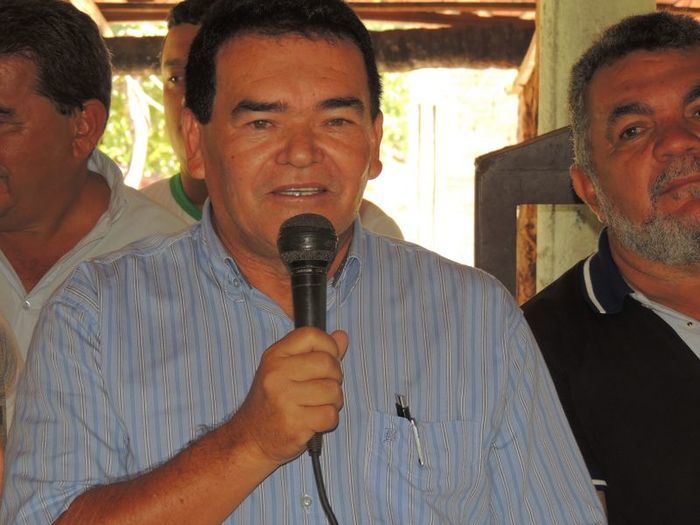 Inauguração na Zona Rural teve a participação do povo, parceiros, secretários, asessores e até vereador de oposição - Imagem 16