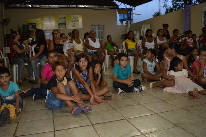 Prefeitura realizou show infantil  com a animadora com a Pitchuquinha e Pitchucão - Imagem 3