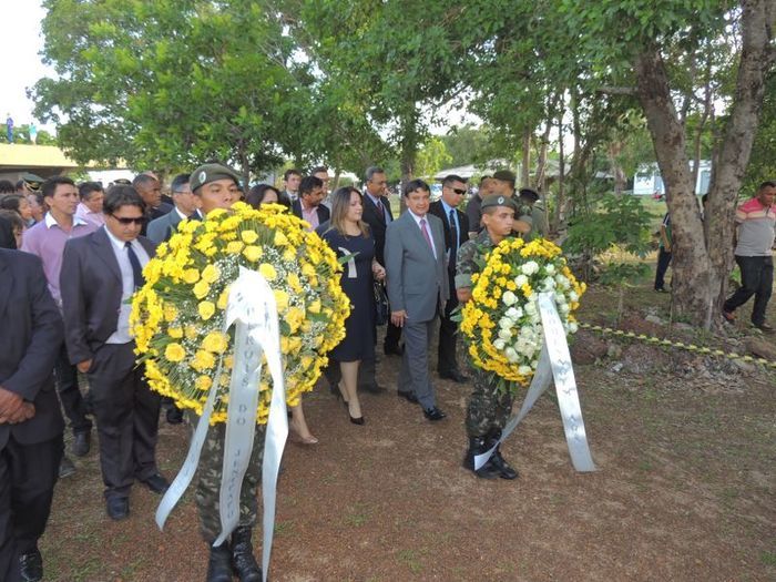 Prefeita Neuma Café é homenageada com medalha durante comemoração dos 192 anos da Batalha do Jenipapo - Imagem 5