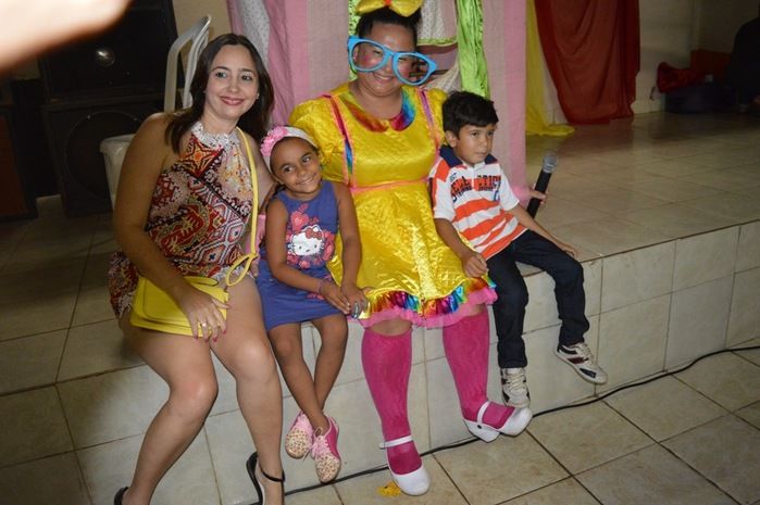 Prefeitura realizou show infantil  com a animadora com a Pitchuquinha e Pitchucão - Imagem 37