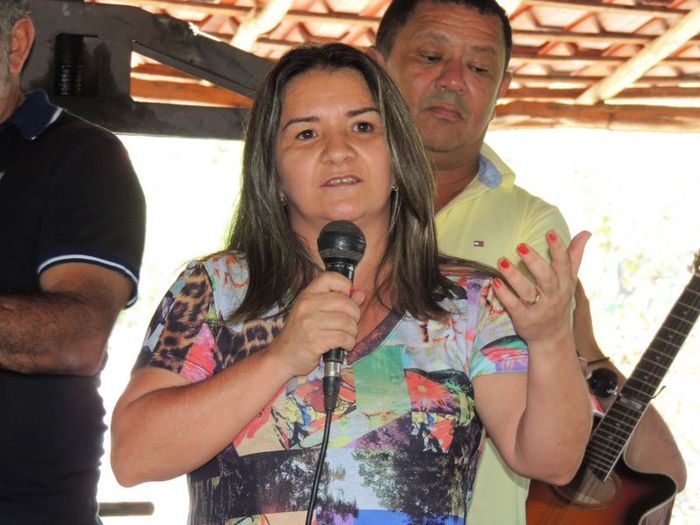 Inauguração na Zona Rural teve a participação do povo, parceiros, secretários, asessores e até vereador de oposição - Imagem 28