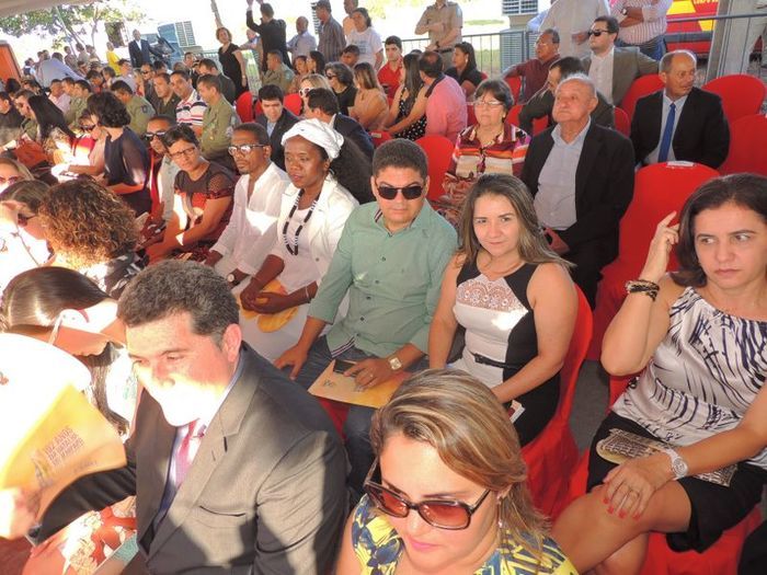 Prefeita Neuma Café é homenageada com medalha durante comemoração dos 192 anos da Batalha do Jenipapo - Imagem 20