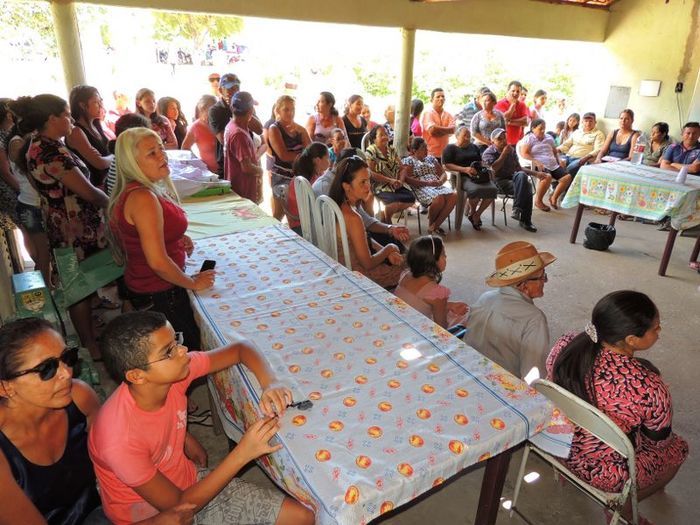 Inauguração na Zona Rural teve a participação do povo, parceiros, secretários, asessores e até vereador de oposição - Imagem 14