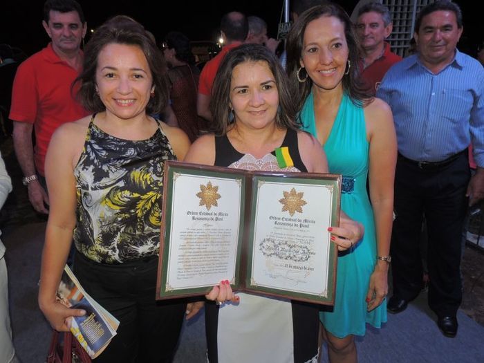 Prefeita Neuma Café é homenageada com medalha durante comemoração dos 192 anos da Batalha do Jenipapo - Imagem 63