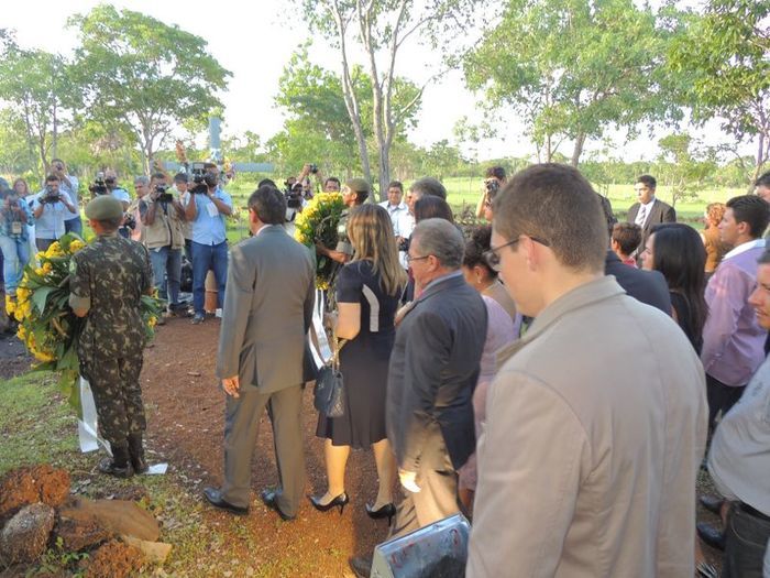 Prefeita Neuma Café é homenageada com medalha durante comemoração dos 192 anos da Batalha do Jenipapo - Imagem 8