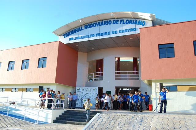 Reunião discute segunda etapa do Parque Beira Rio de Floriano - Imagem 2