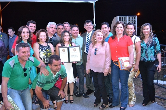 'Além de um reconhecimento, medalha é um estímulo', diz prefeita Neuma Café - Imagem 8