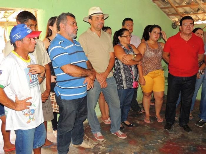 Prefeita Neuma Café entrega as comunidades Pilões e Porteiras II sistema de abastecimento de água - Imagem 16