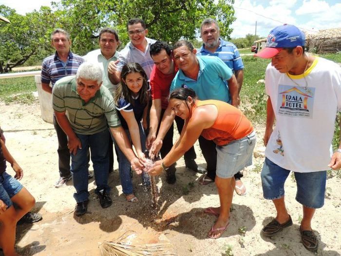Prefeita Neuma Café entrega as comunidades Pilões e Porteiras II sistema de abastecimento de água - Imagem 33