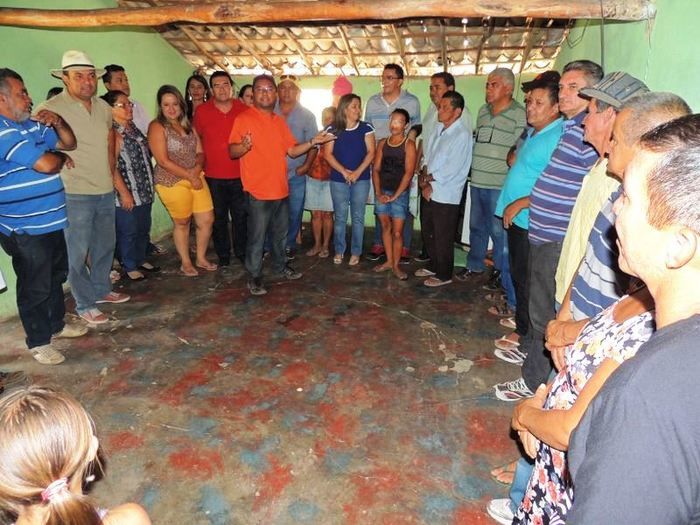 Prefeita Neuma Café entrega as comunidades Pilões e Porteiras II sistema de abastecimento de água - Imagem 9