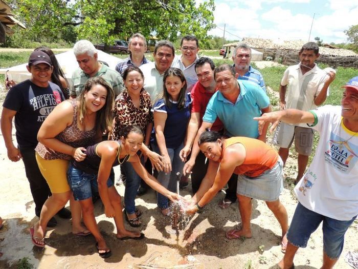 Prefeita Neuma Café entrega as comunidades Pilões e Porteiras II sistema de abastecimento de água - Imagem 35
