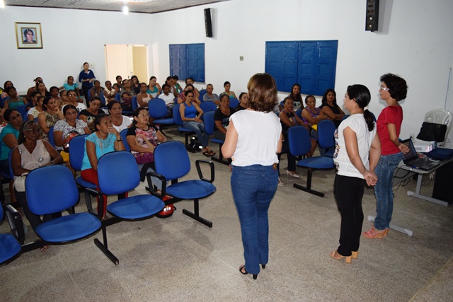 Merendeiras das escolas municipais participam de capacitação - Imagem 2