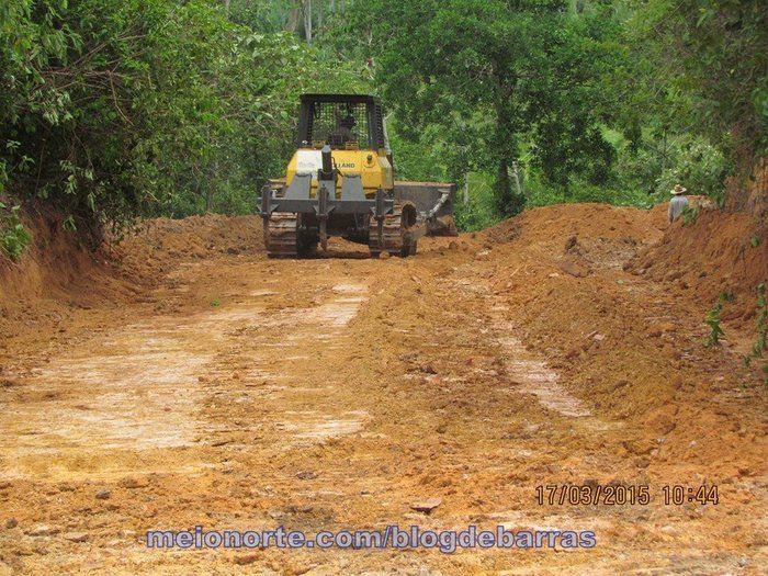 Prefeitura recupera estradas das localidades São João e Vereda do Bacuri - Imagem 7