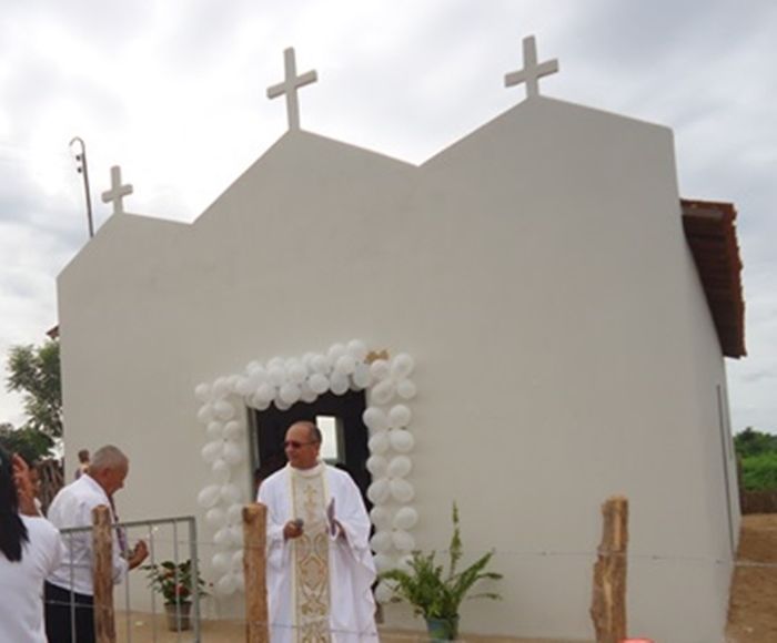 Inauguração de igreja em Santa Cruz dos Milagres - Imagem 1