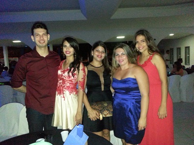 Os mais novos Engenheiros Civis Bruno Marinho e Laíza Mendonça realizam baile de formatura na AABB de Teresina - Imagem 21