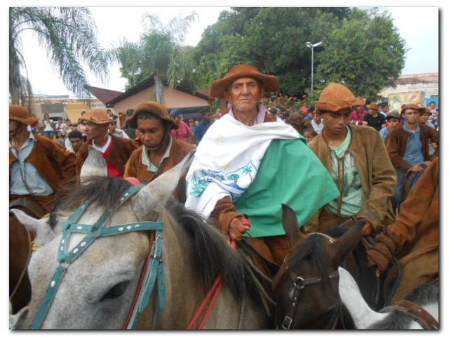 Comunidade inhumense participou ativamente das atividades religiosas do Festejo de São José 2015 - Imagem 44