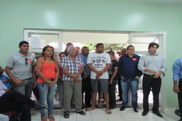 Toma posse o novo diretor do Hospital Regional Dr. Francisco Ayres Cavalcante - Imagem 41