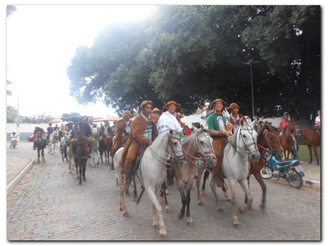 Comunidade inhumense participou ativamente das atividades religiosas do Festejo de São José 2015 - Imagem 35