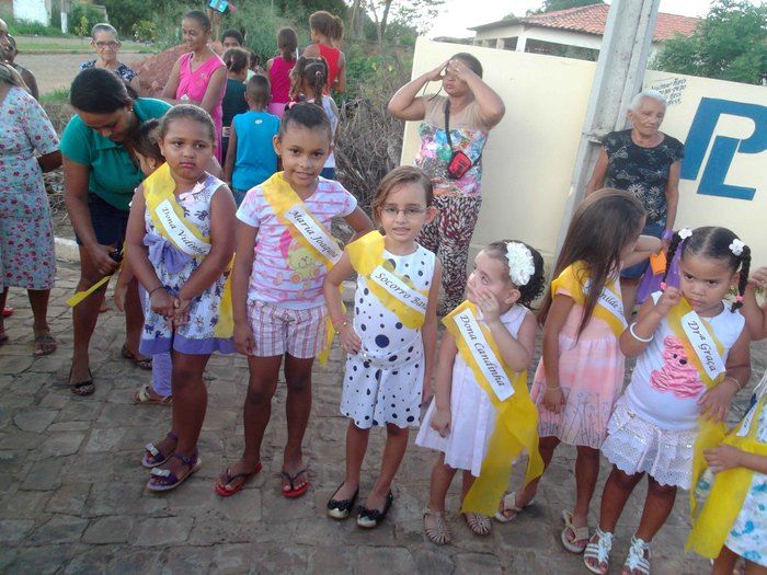 Secretarias realizam caminhada em comemoração ao Dia Internacional da Mulher - Imagem 3