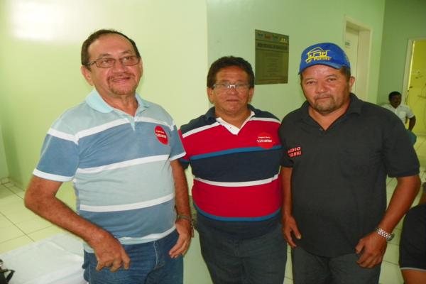 Toma posse o novo diretor do Hospital Regional Dr. Francisco Ayres Cavalcante - Imagem 13